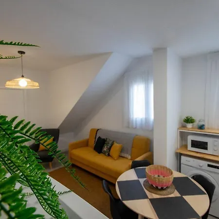 Marmolejos Apartment